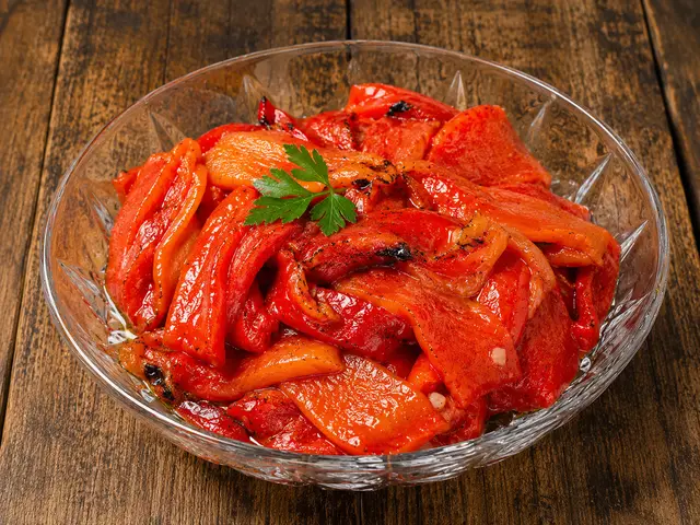 Salată de ardei copt — Famous Gourmet