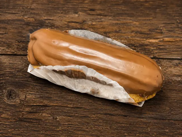 Eclair cu vanilie — Famous Gourmet