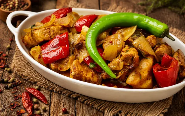 Tigaie picantă de porc — Famous Gourmet