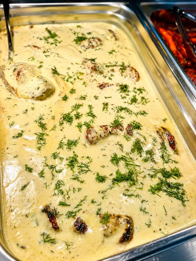Muschiuleț de porc în sos gorgonzola — Famous Gourmet
