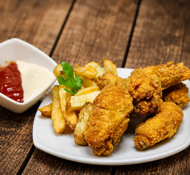 Aripioare picante — Famous Gourmet