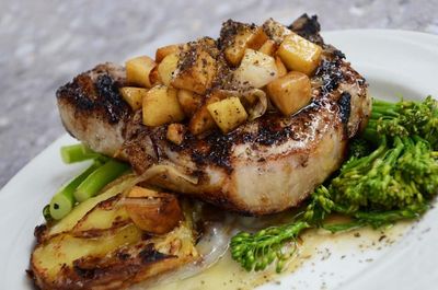 Cotlet de porc la grătar, felie groasă, Famous Gourmet Rahova